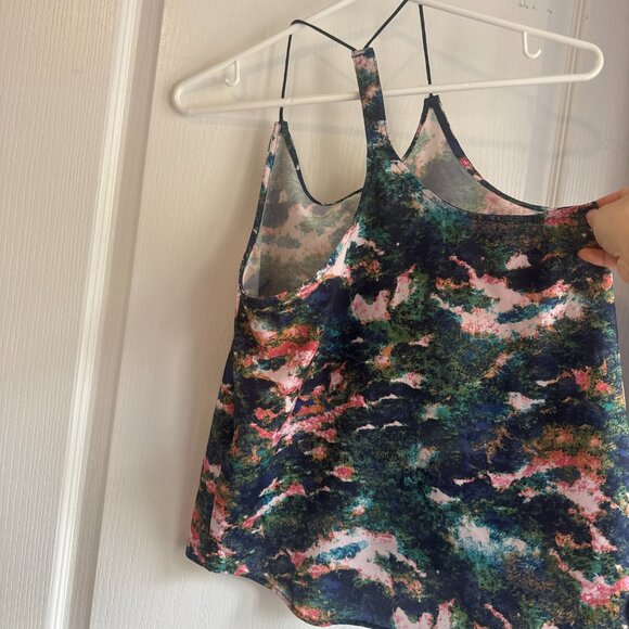 H&M Tank Top - Picture 5 of 6